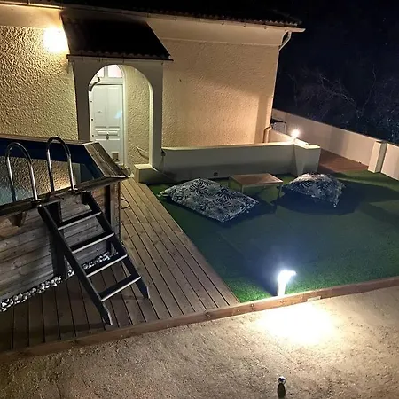 Entierement Renovee Avec Piscine En Plein Coeur De - Corse Villa *