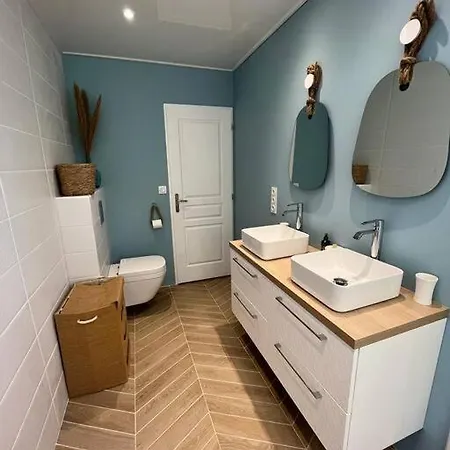 Entierement Renovee Avec Piscine En Plein Coeur De - Corse * Bastia (Corsica)