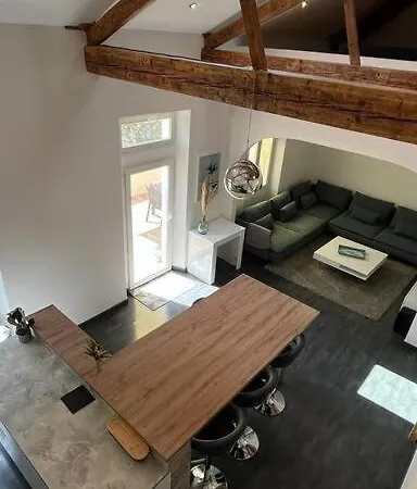 Villa Entierement Renovee Avec Piscine En Plein Coeur De - Corse *