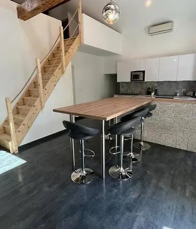 Entierement Renovee Avec Piscine En Plein Coeur De - Corse Villa *