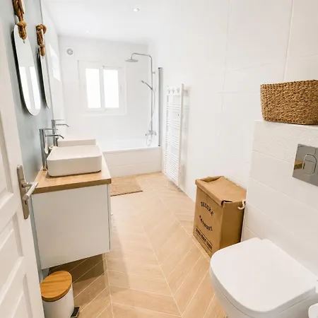 וילה Entierement Renovee Avec Piscine En Plein Coeur De - Corse בסטיה