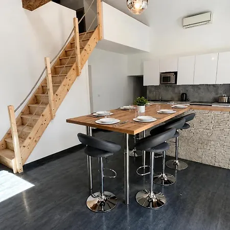 וילה Entierement Renovee Avec Piscine En Plein Coeur De - Corse *