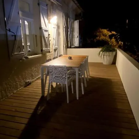 Villa Entierement Renovee Avec Piscine En Plein Coeur De - Corse