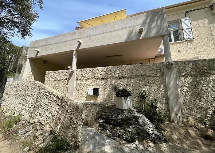 Entierement Renovee Avec Piscine En Plein Coeur De - Corse Bastia (Corsica)