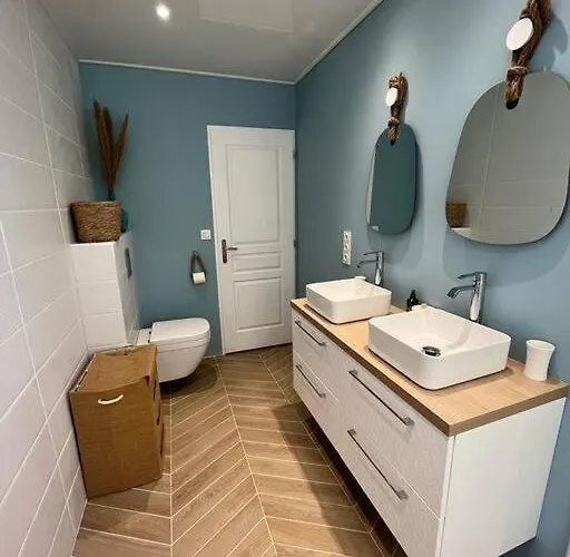 Entierement Renovee Avec Piscine En Plein Coeur De - Corse * Bastia (Corsica)