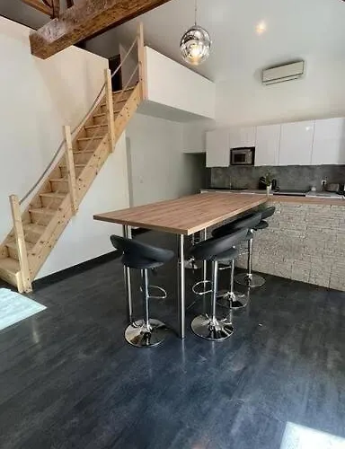 Entierement Renovee Avec Piscine En Plein Coeur De - Corse Villa *